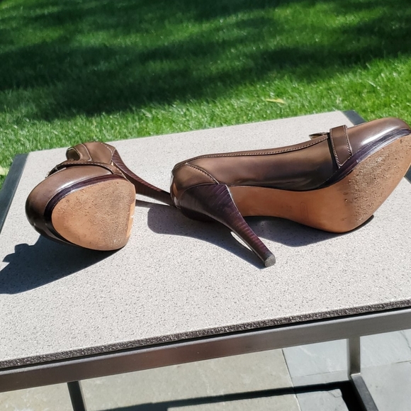 Coach platform Pumps with Lock - Size: 7.5 - Picture 3 of 5